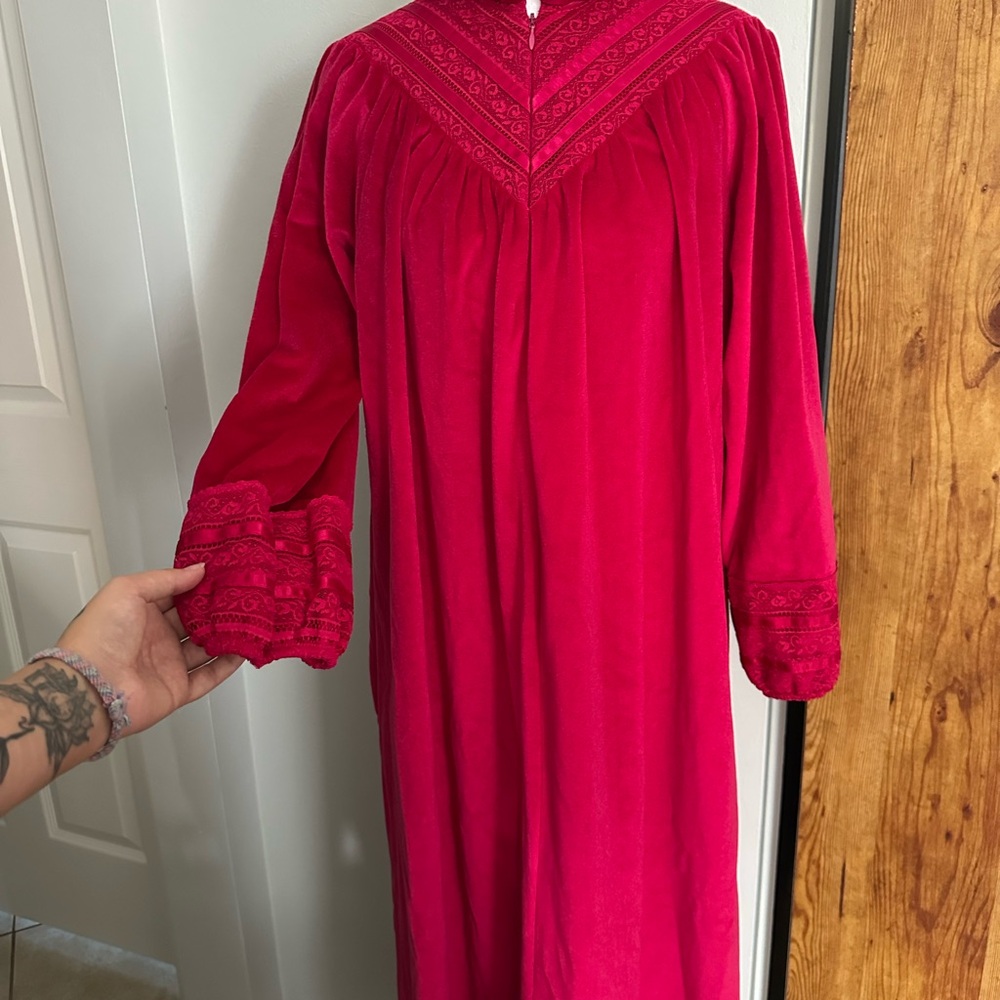 1960s Vintage Magenta Velour Nightgown Rosa Martin USA Large Hollywood Glamour